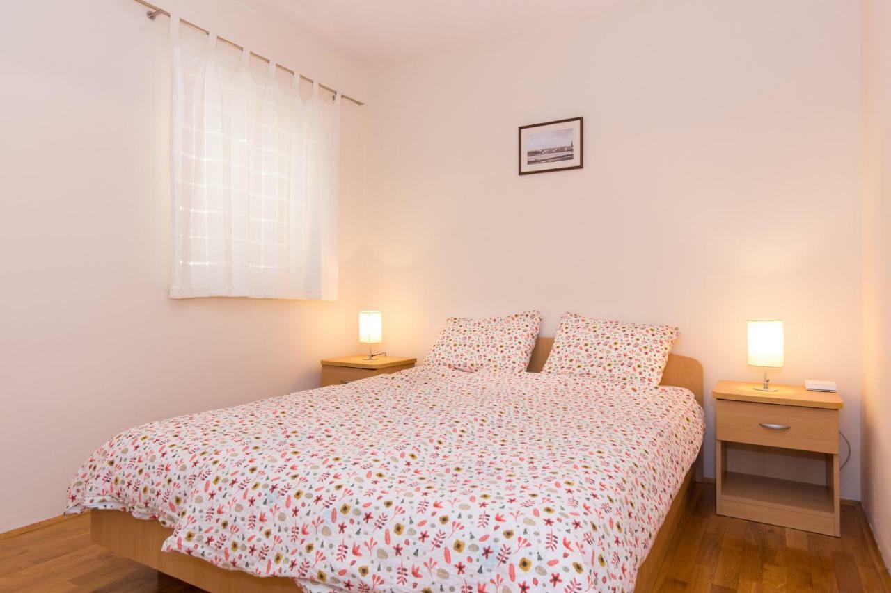 Apartments Marta Krk Town Εξωτερικό φωτογραφία
