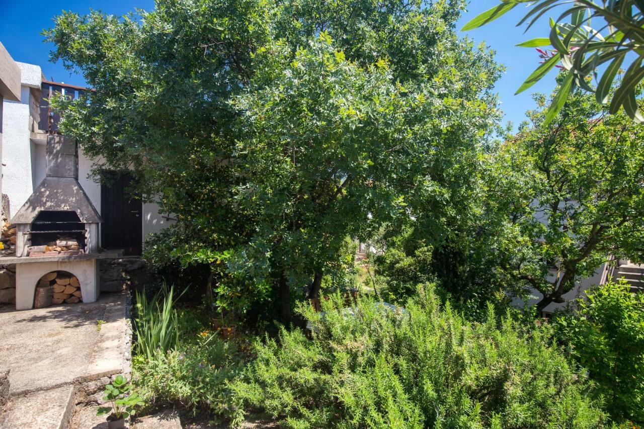 Apartments Marta Krk Town Εξωτερικό φωτογραφία