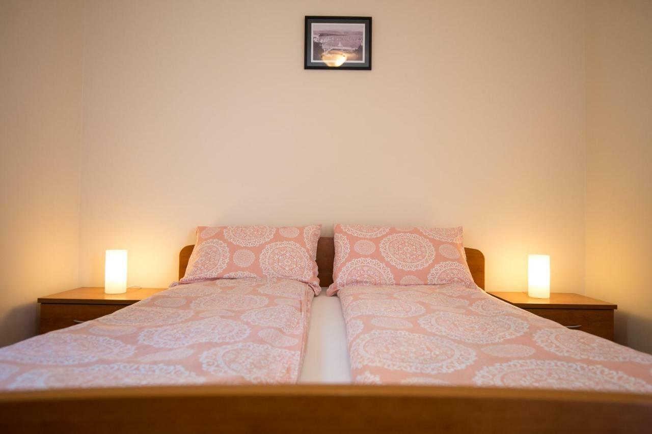 Apartments Marta Krk Town Εξωτερικό φωτογραφία