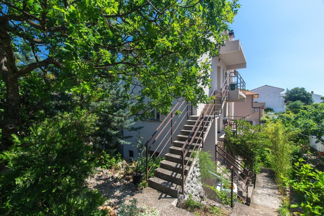 Apartments Marta Krk Town Εξωτερικό φωτογραφία