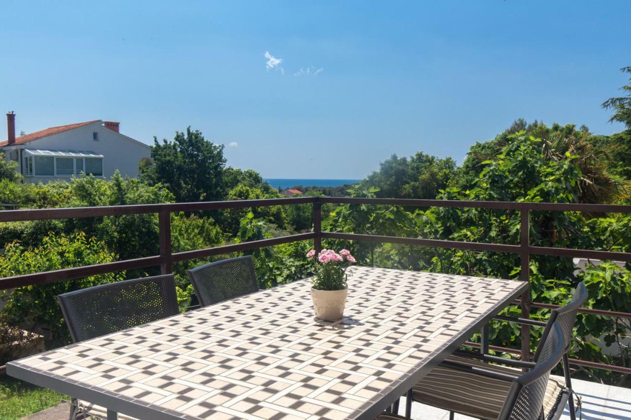 Apartments Marta Krk Town Εξωτερικό φωτογραφία